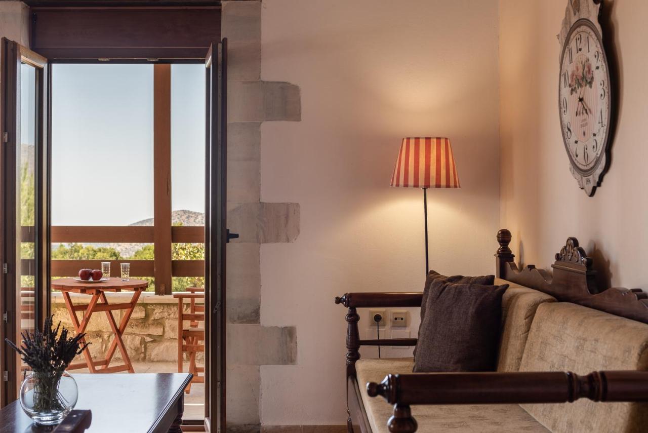 Koules Estate, With Private Pools & Bbq - Embracing Nature, By Thinkvilla Argouli Dış mekan fotoğraf